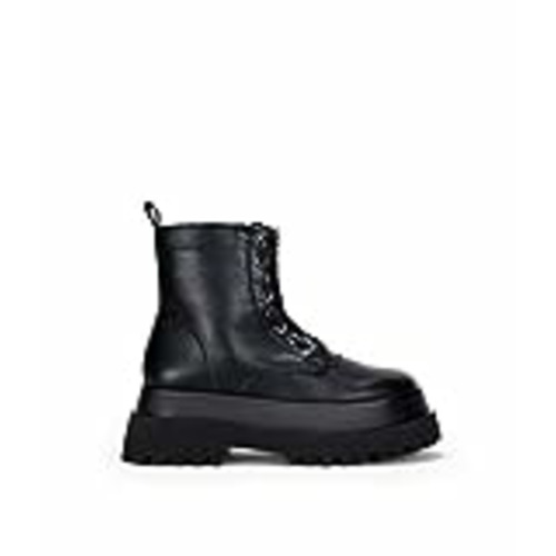 Vendo BOSANOVA Botas militares confeccionadas en piel vegana con cremallera central, detalle de cordones con doble suela de plataforma track.